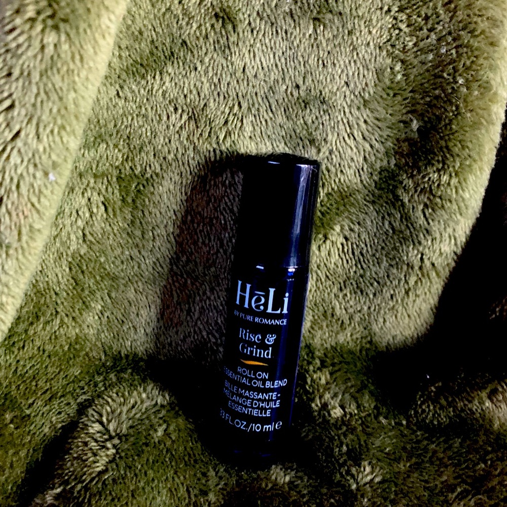 COPY - Rise & Grind essential oil blend by HeLi